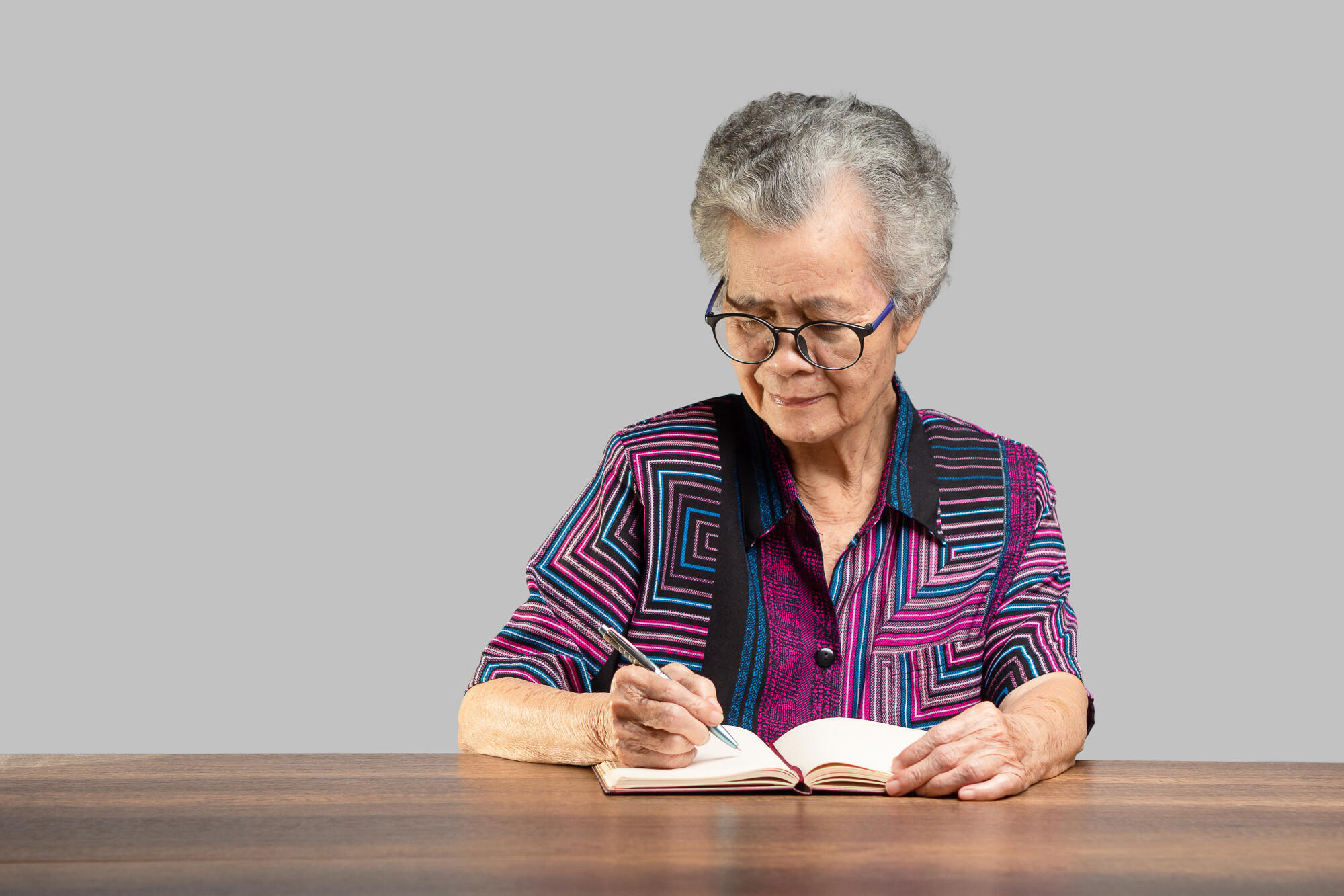Maintaining Language Skills in Seniors Through Daily Practice